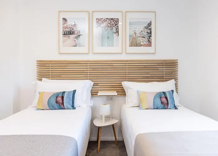 Sorrentovibes - Modern Family With Views *