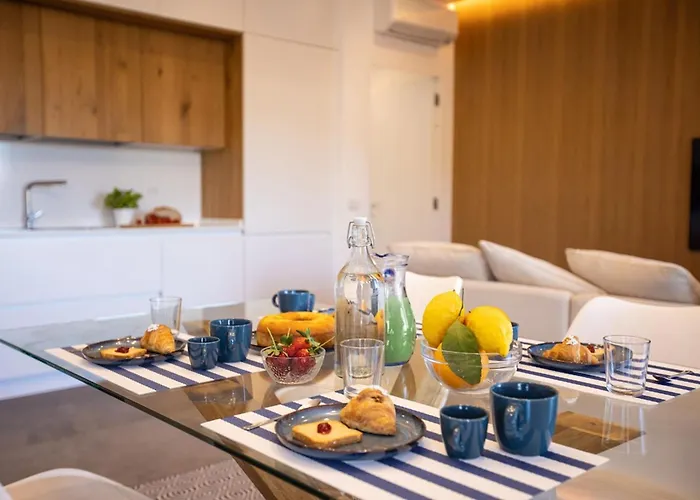 Sorrentovibes - Modern Family With Views